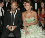 Actress Vanessa Williams (r.) and guest