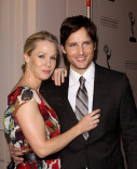Nurse Jackie castmember Peter Facinelli (r) with wife, actress Jennie Garth
