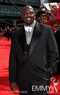 Kevin Brown arrives at the 62nd Annual Primetime Emmy Awards held at the Nokia Theatre
