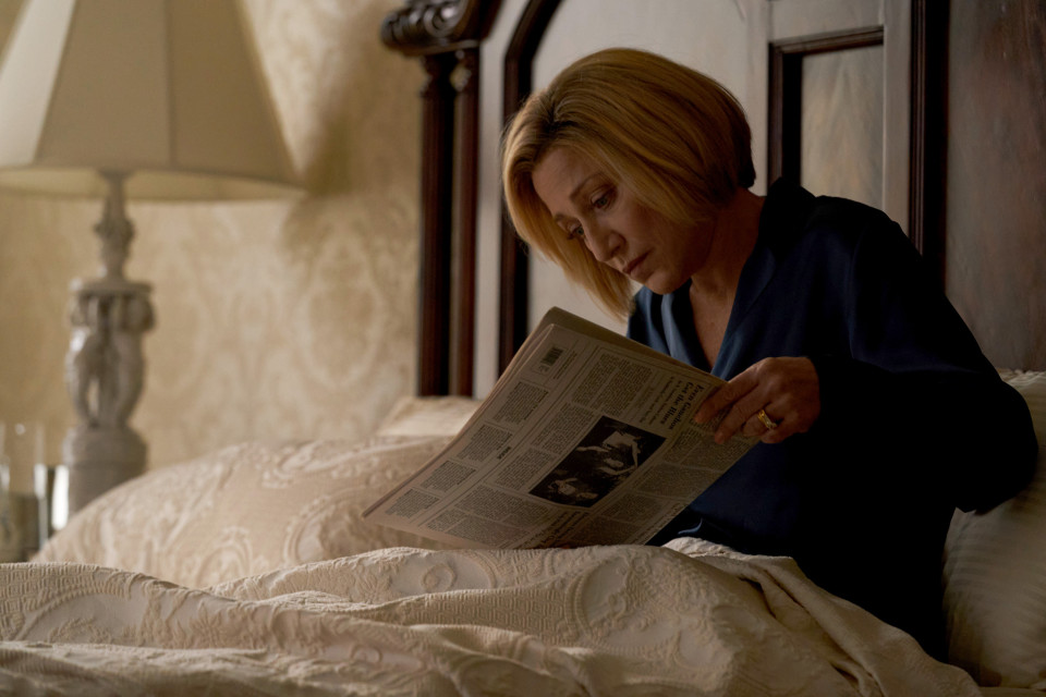 Edie FalcoHillaryClinton