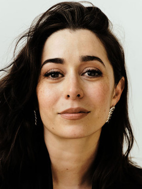 cristin-milioti-bio-2025-450x600.jpg