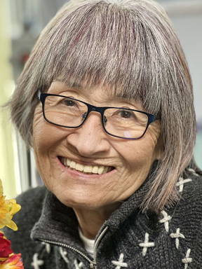 Eileen Saki