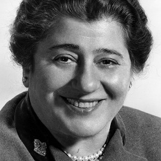 Gertrude Berg