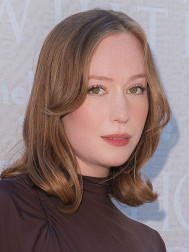 Hannah Einbinder