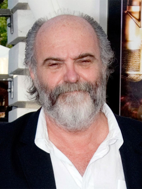 Leon Ichaso