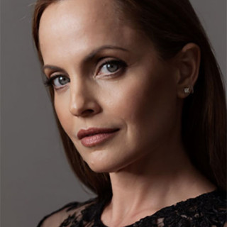 Mena Suvari