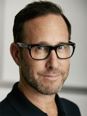 Richard Weitz