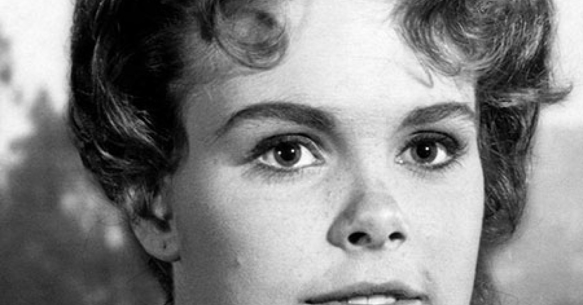 Actress Sara Lane From The Virginian 60 Photos - Moonagedaydream.film