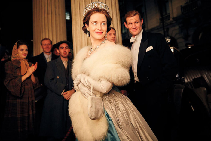 claire-foy-the-crown-faux-fur-900x600.jpg