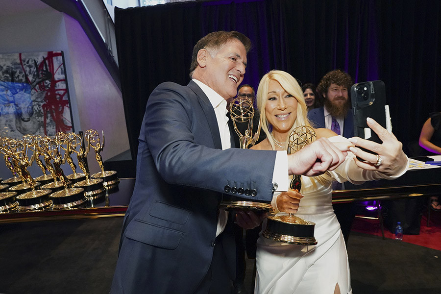 Mark Cuban and Lori Greiner backstage at the 76th Creative Arts Emmy Awards