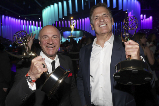 Kevin O&#039;Leary and Mark Cuban, winners of the award for Outstanding Structured Reality Program for Shark Tank, at the 76th Creative Arts Emmy Awards Governors Gala