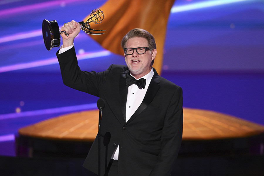Russell Griffin accepts the award for Outstanding Picture Editing for a Multi-Camera Comedy Series for How I Met Your Father at the 76th Creative Arts Emmy Awards 