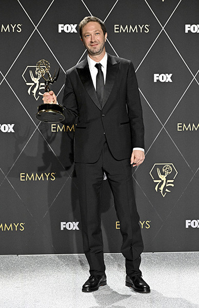 Ebon Moss-Bachrach from The Bear backstage at the 75th Emmy Awards 
