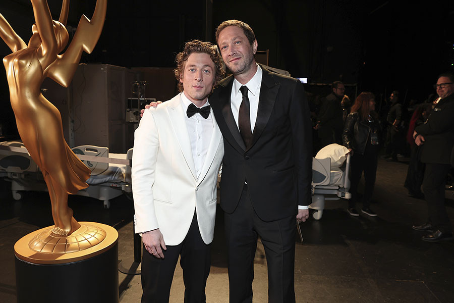 Jeremy Allen White and Ebon Moss-Bachrach fromThe Bear backstage at the 75th Emmy Awards