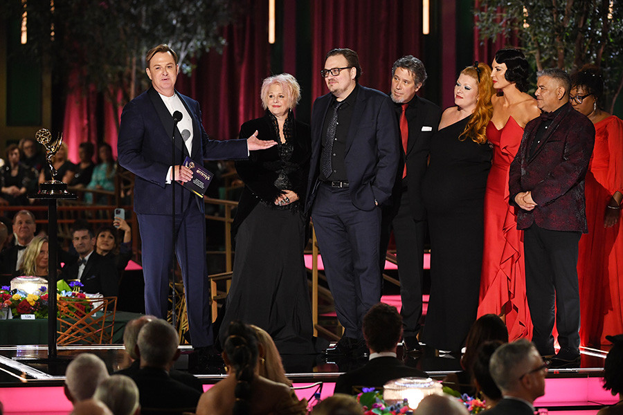 David Williams, Jennifer Aspinall, Jason Collins, Dave Snyder, Abby Lyle Clawson, Mo Meinhart, and Victor Del Castillo of Pam &amp; Tommy accept the award for Outstanding Period and/or Character Makeup (Non-Prosthetic) at the 2022 Creative Arts Emmy Awards.