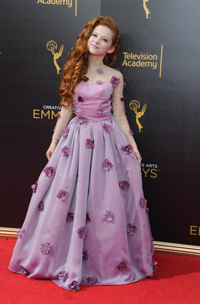 Francesca Capaldi arrives on the red carpet at the 2016 Creative Arts Emmys.