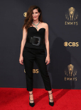 Kathryn Hahn arrives at the 73rd Emmy Awards, September 19, 2021 in Los Angeles, California.