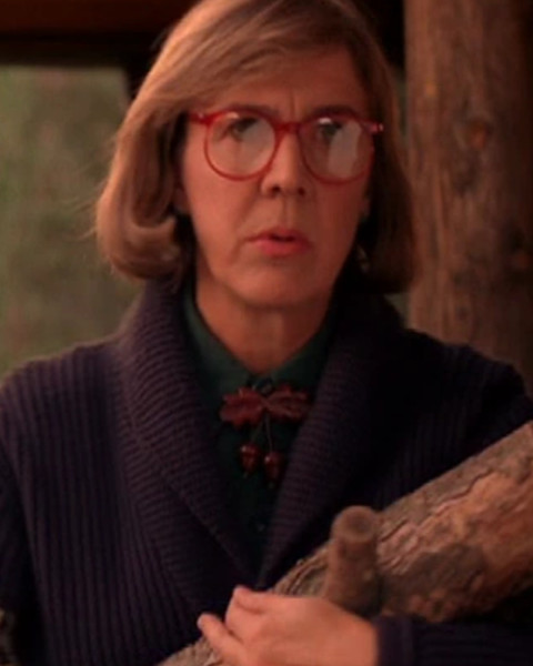 In honor of spooky season, take a look back at the 42nd Emmy Awards featuring "Twin Peaks" star Cath...